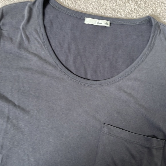 Wilfred Free Scoop Neck T shirt with pocket - Picture 3 of 3
